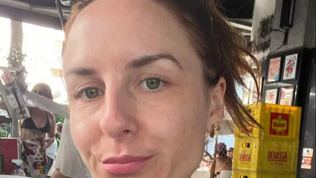 Mystery of missing Brit Charlotte Peet deepens as new pics of journalist in Brazil emerge & cops say she’s alive