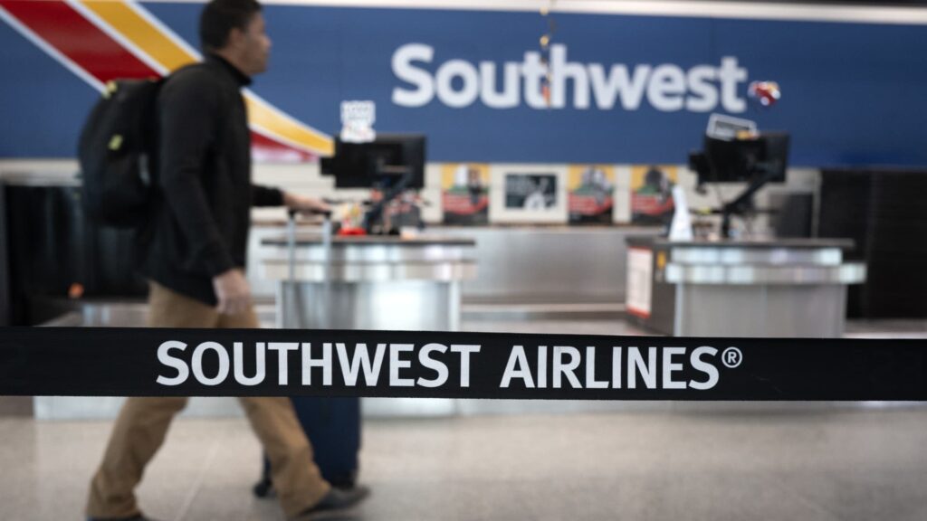 Goodbye to ‘bags fly free’ on Southwest Airlines, the last freebie in America