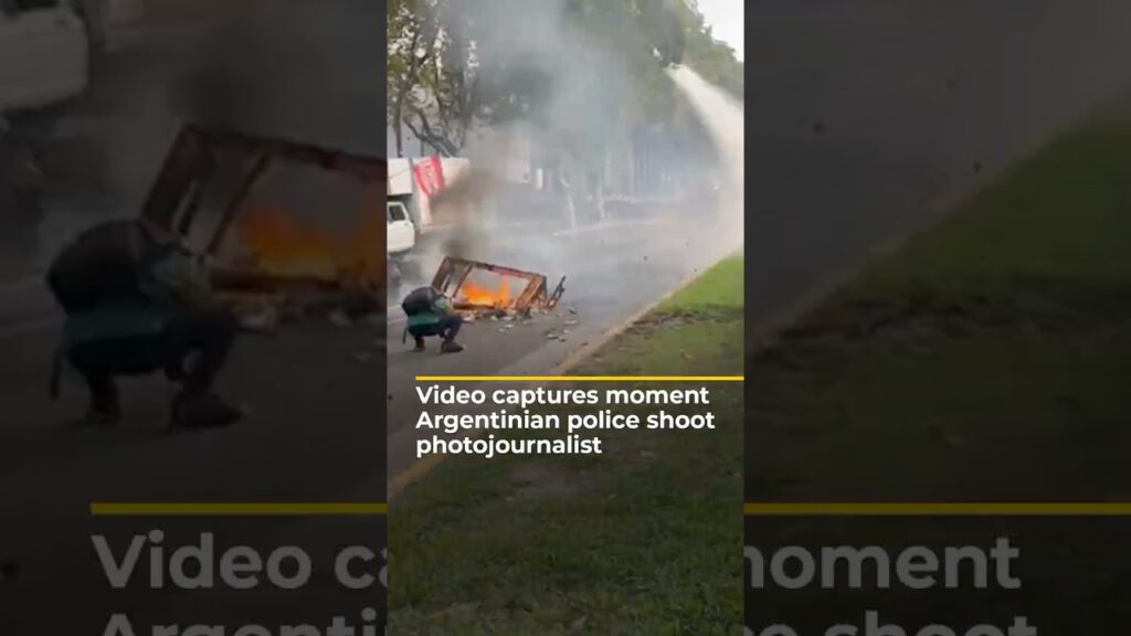 Video captures moment Argentinian police shoot photojournalist | AJ #shorts