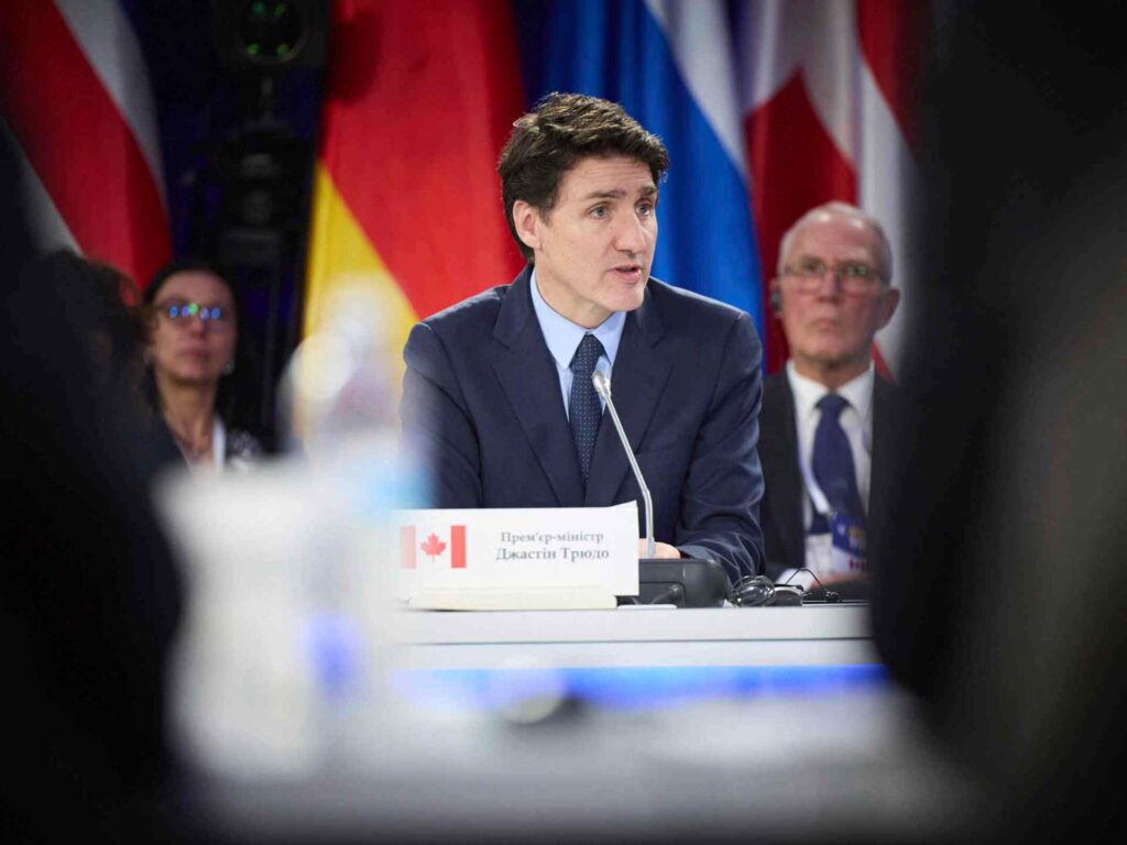 Trump ratchets up tariff tension with Canada’s Trudeau over border policies | Donald Trump News