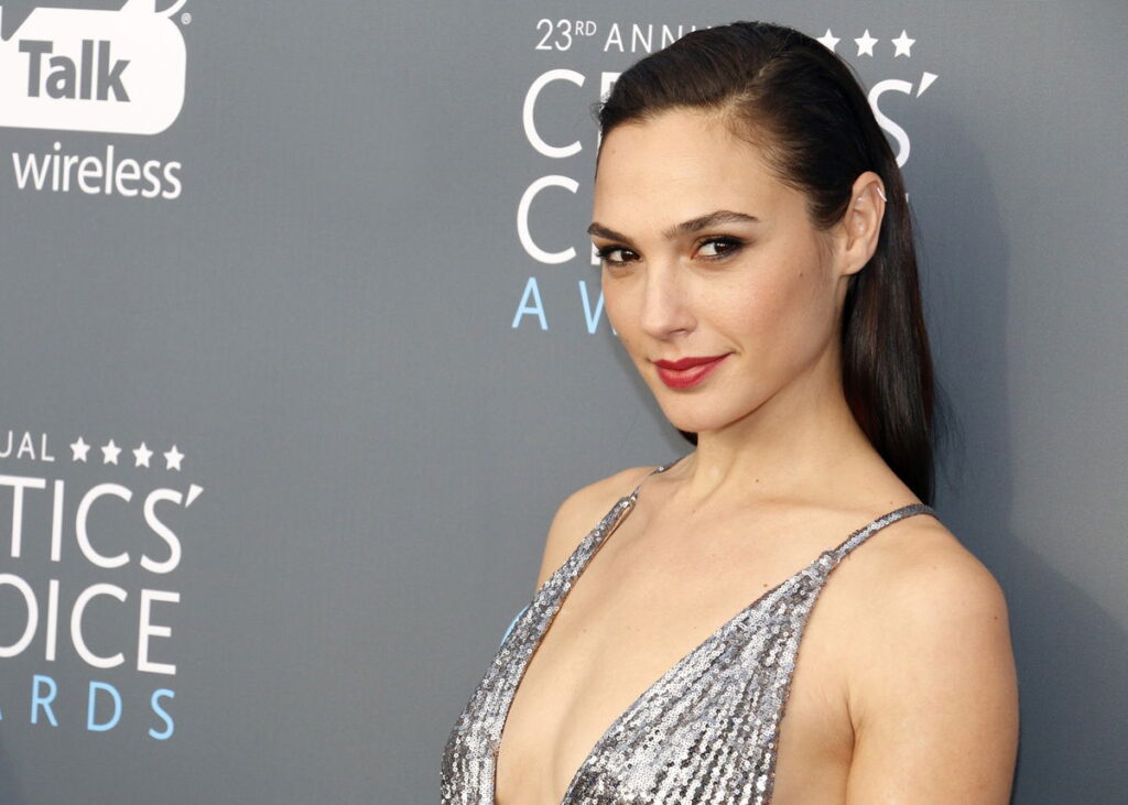 Gal Gadot honoured amid Hollywood protests « Euro Weekly News