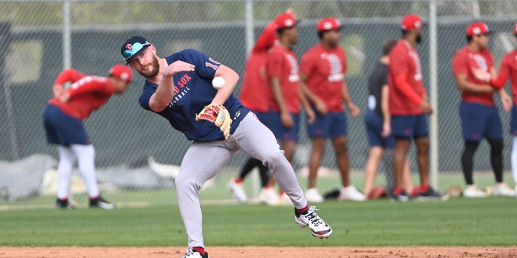 Trevor Story off to a strong start in 2025 Spring Training