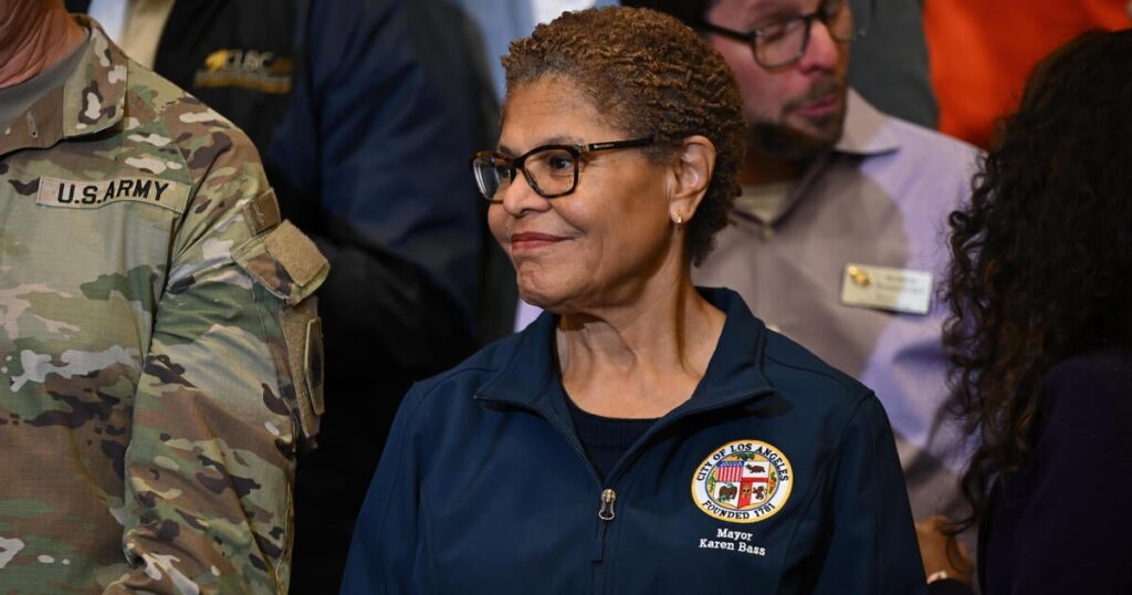 Politics expert explains Mayor Karen Bass’ negative polling after the fires
