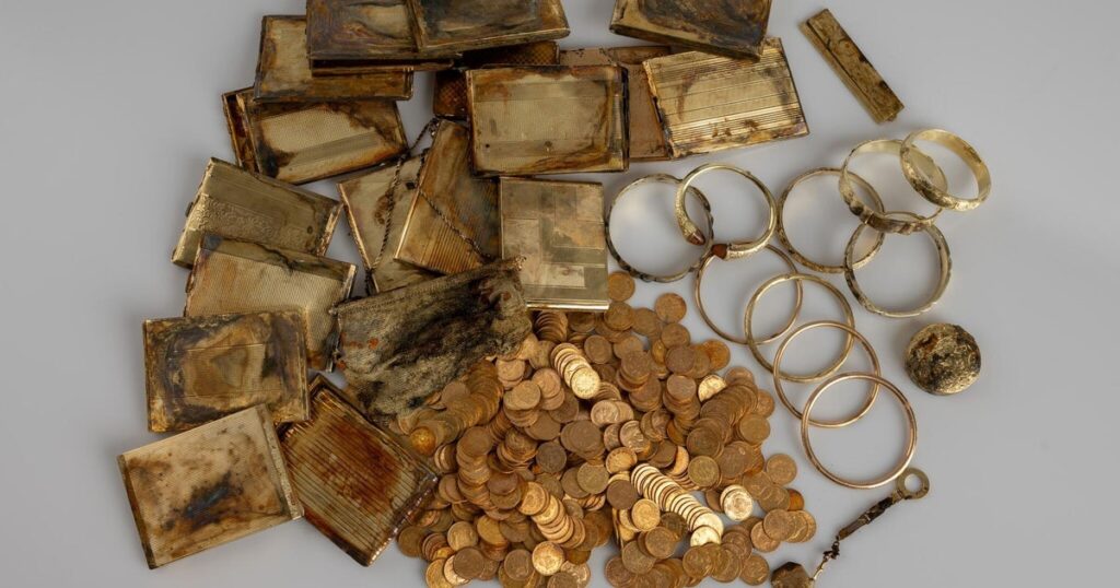 Hidden trove of treasure worth over 0,000 found by hikers in Czech Republic