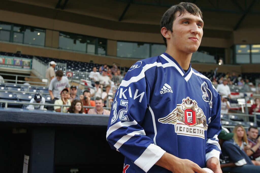 Ovechkin can overcome Gretzky’s record, but not his own past or politics