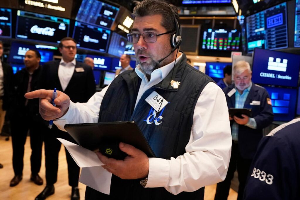 Dow, S&P 500, Nasdaq fall on bleak GDP, jobs data with Big Tech earnings on deck