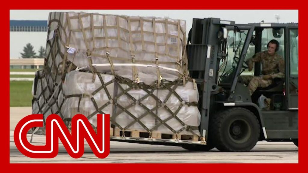 See the first military shipment of baby formula arrive in the US