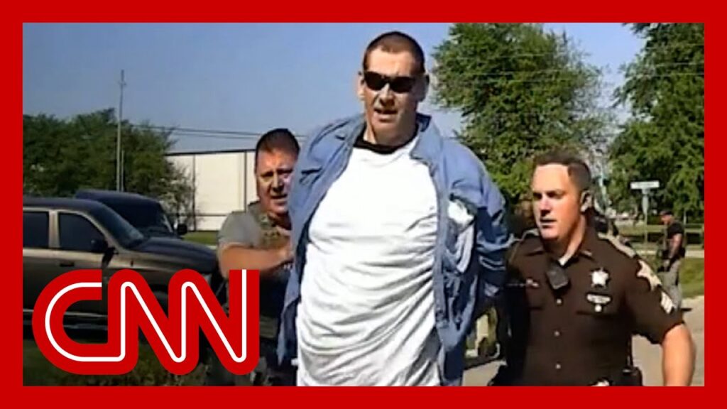 Video shows moment escaped Alabama inmate captured by police
