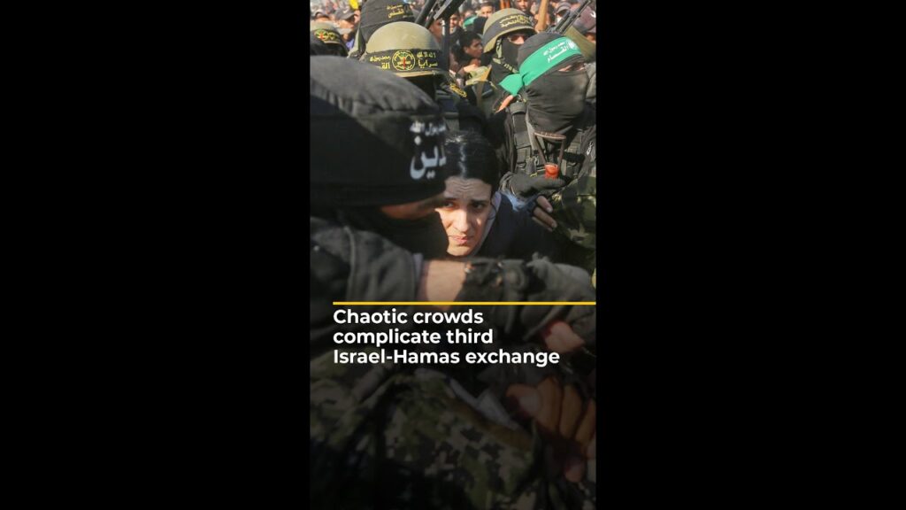 Chaotic crowds complicate third Israel-Hamas exchange | AJ #shorts