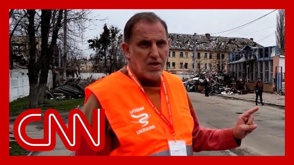 Texas doctor sneaks into Ukraine to help the wounded