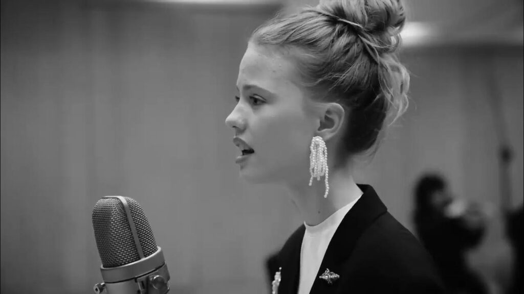 Emilio Piano ft. Lucie – Maison
