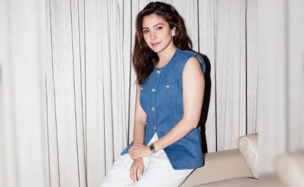 Anushka Sharma Reacts To A Post Saying, “Bollywood Celebrities And Cricketers Are Not Real Heroes”
