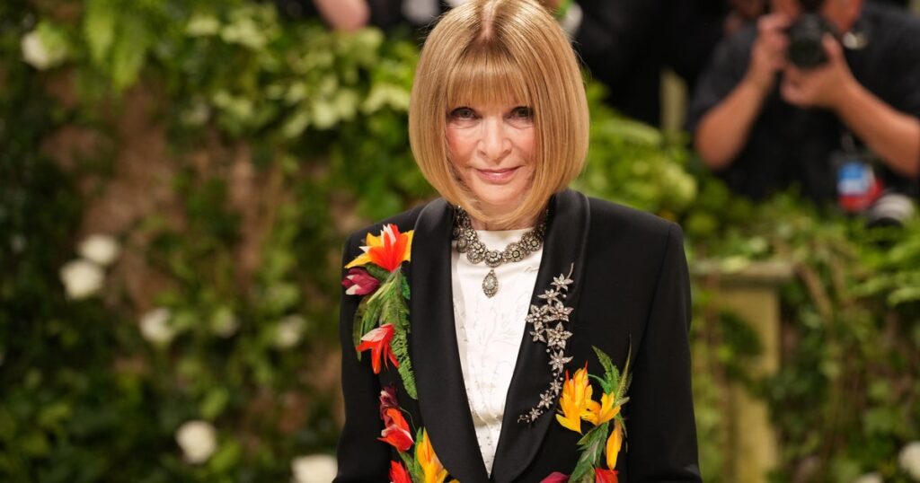 Here’s How Celebrities Actually Get Met Gala Tickets, And It’s Not Even Easy For A-Listers