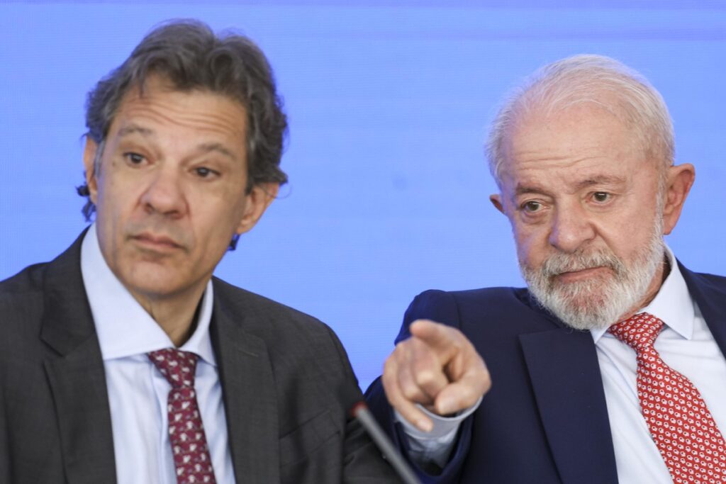 Lula plans 2026 reshuffle, weighing who runs and who stays | Politics