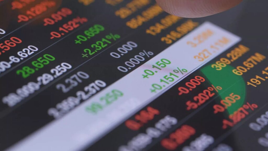Sri Lanka stocks close up amid local polls