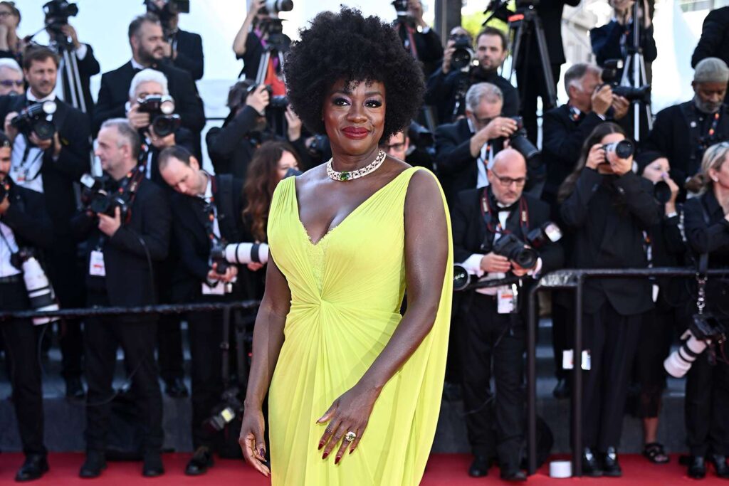 Best Celebrity Red Carpet Style Photos: Updated Daily