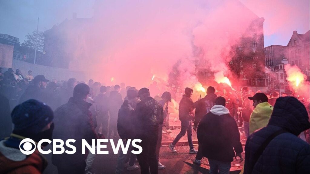 Israeli soccer fans attacked in Amsterdam, 62 arrested