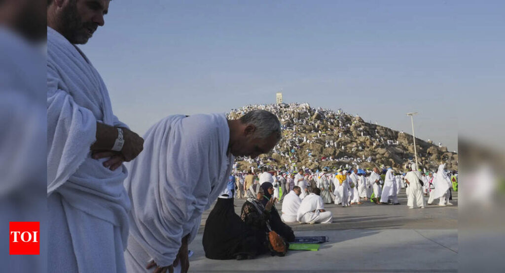 Saudi Arabia: No Umrah visa without approved hotel booking, what pilgrims must Know | World News