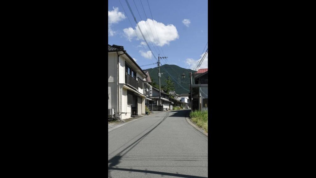 Japan’s Economic Revival Is Failing to Save Its Vanishing Towns
