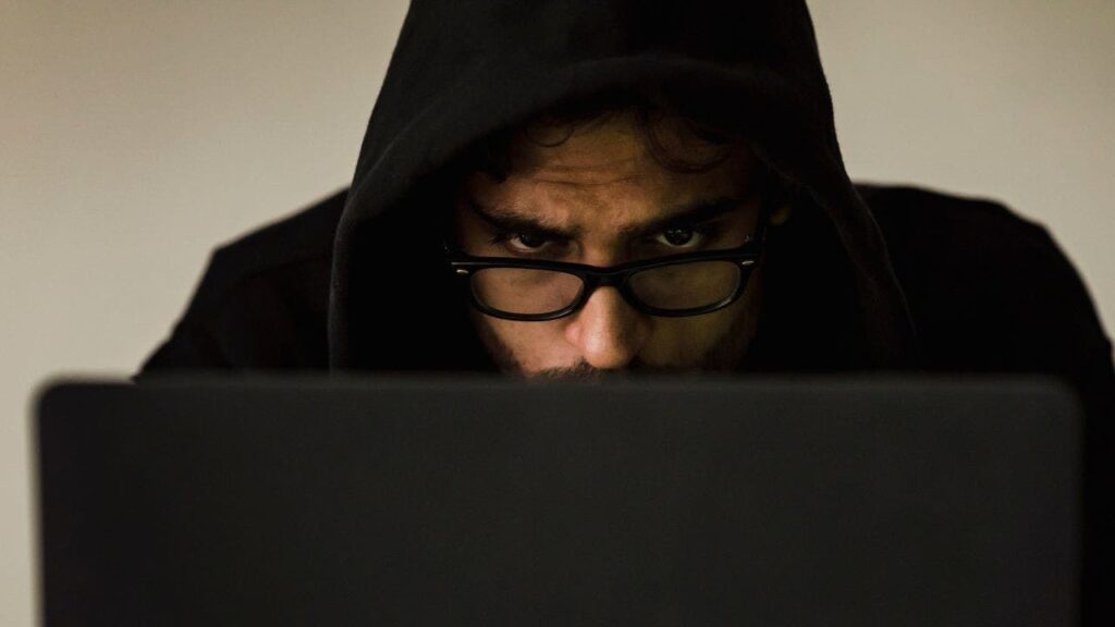 New PayPal phishing scam uses legitimate emails to steal your information