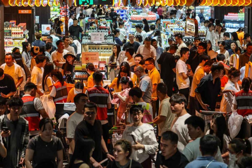 China’s economy maintains recovery momentum in May