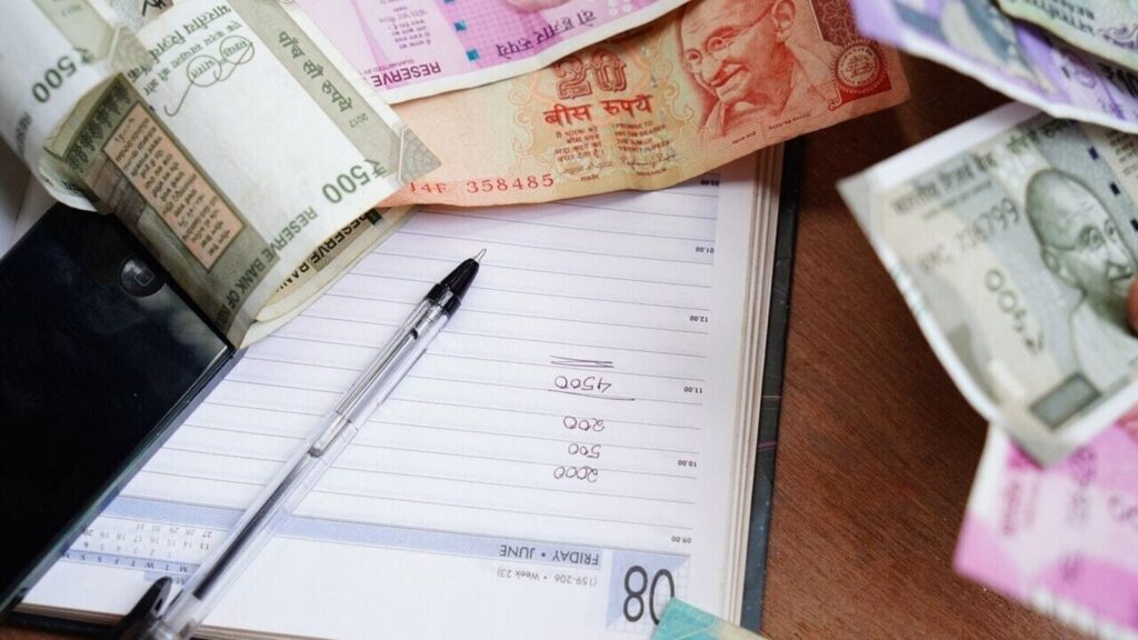 Will money crowdfunded from relatives, friends to pay medical bills be taxed?