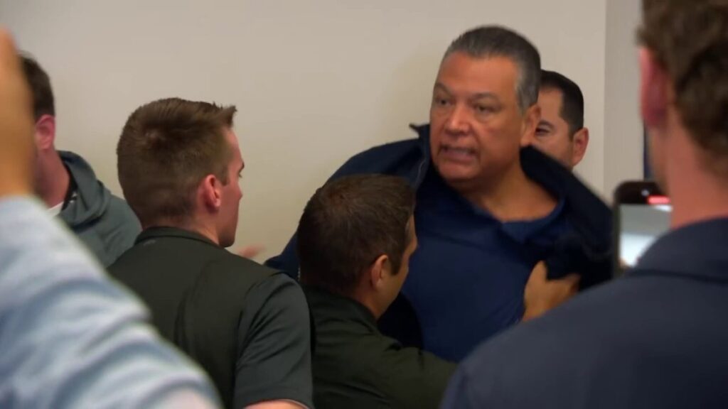 Senator Padilla removed from Noem news conference – NBC Los Angeles