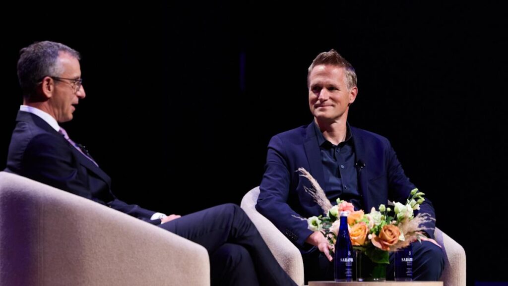 Apple Music Head Calls It “Crazy” Other Streaming Platforms Offer Music for Free