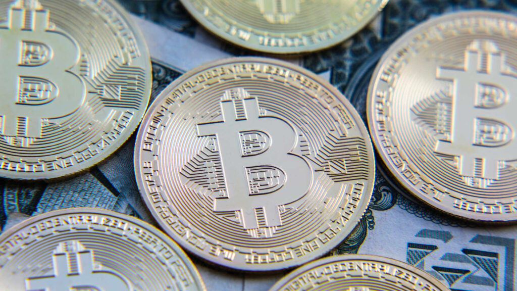 Bitcoin hits new record crossing 0,000, fueled by ETF inflows