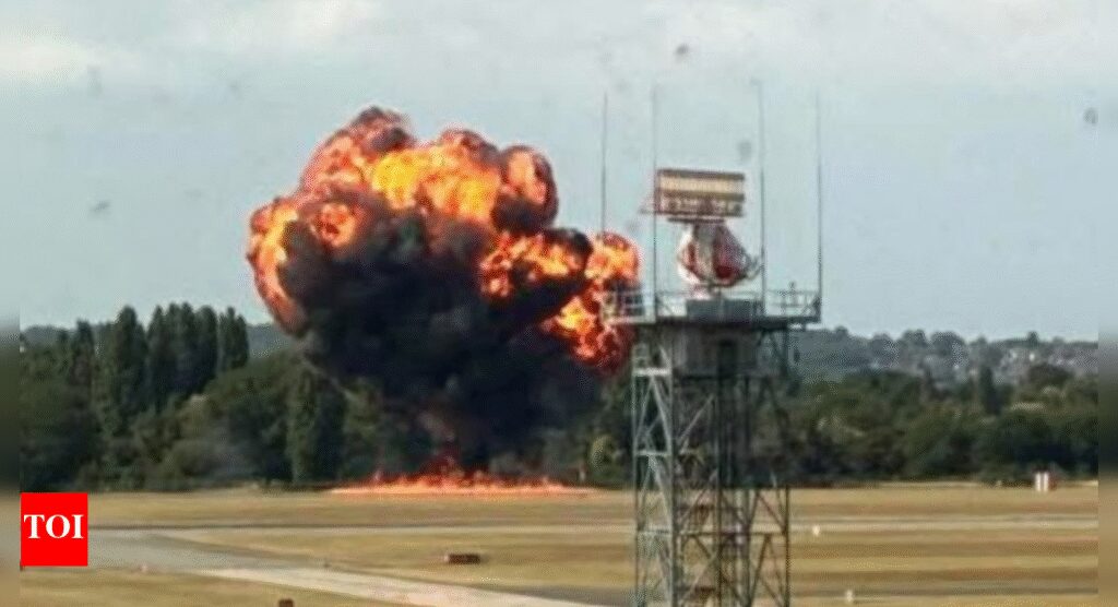 Jet crashes at London Southend Airport shortly after take off; casualties feared