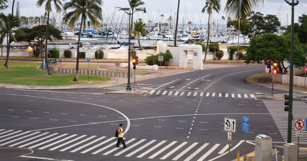 Tsunami waves reach Hawaii, California after huge quake off Russia