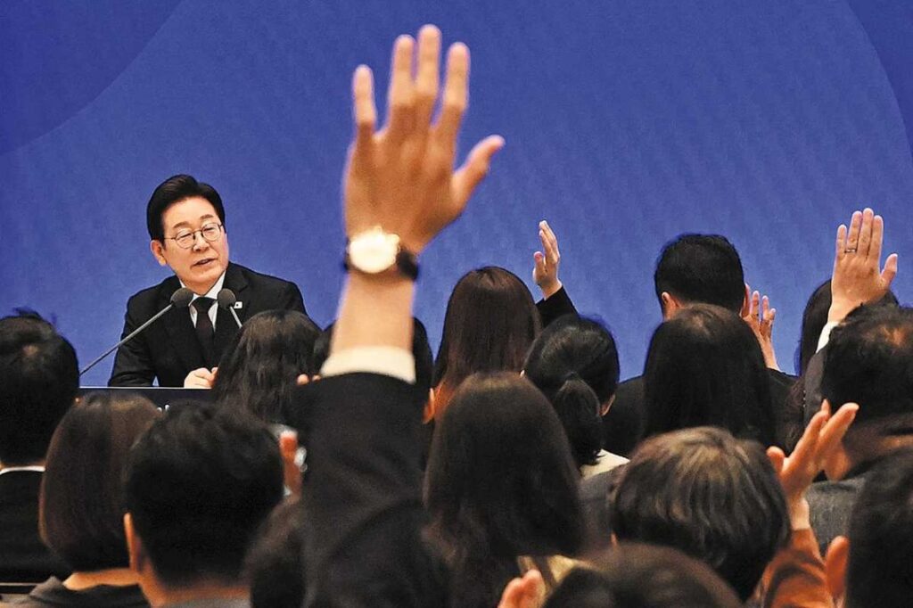 Lee pledges ‘bold’ fiscal policy to boost economy – World