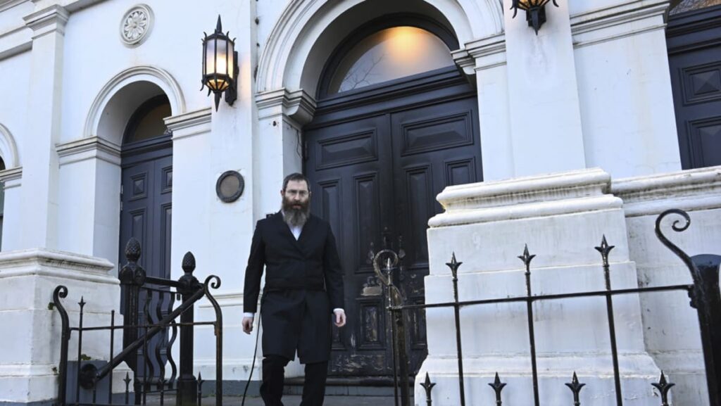 Australia police charge man over alleged arson on Melbourne synagogue