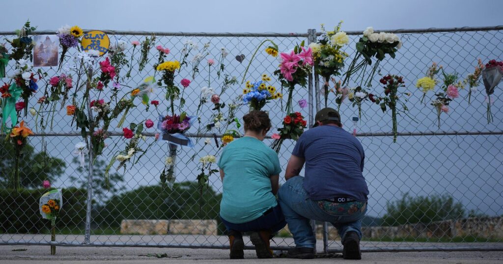 Texas flood threat halts search for victims of deadly July 4 flooding