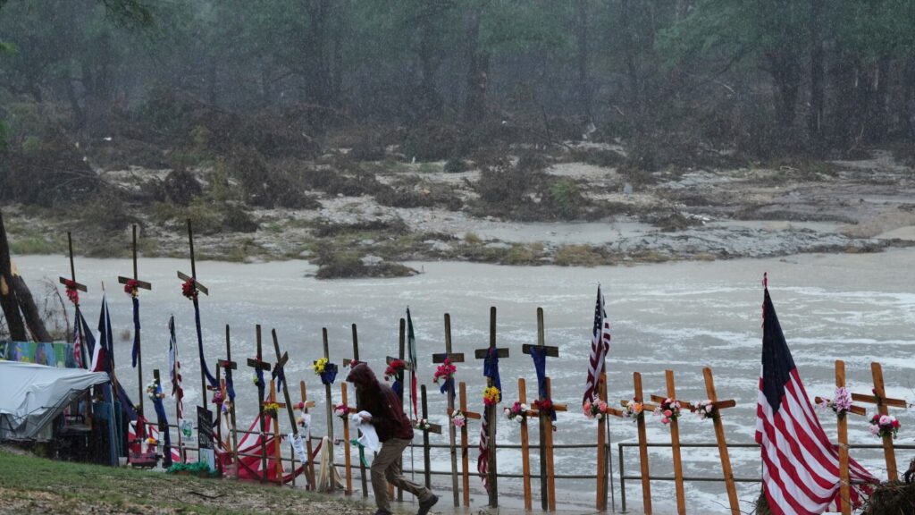 Search for Texas flood victims paused due to heavy rains