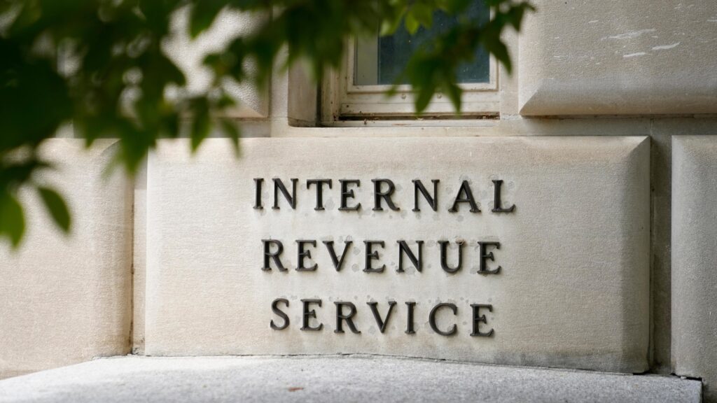 Pastors who endorse political candidates shouldn’t lose tax-exempt status, IRS says in filing