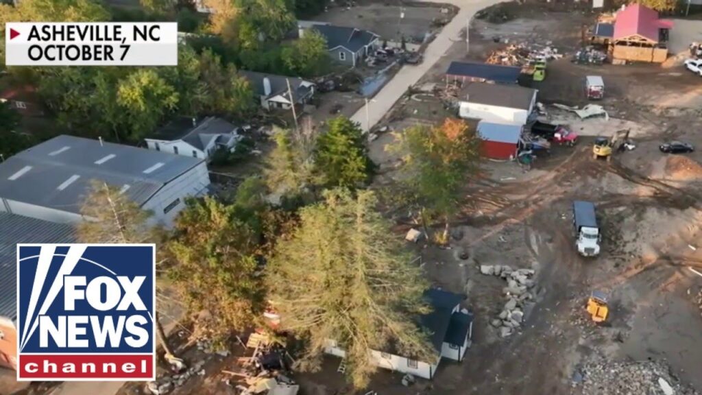 Volunteers bring holiday cheer to hurricane victims in NC