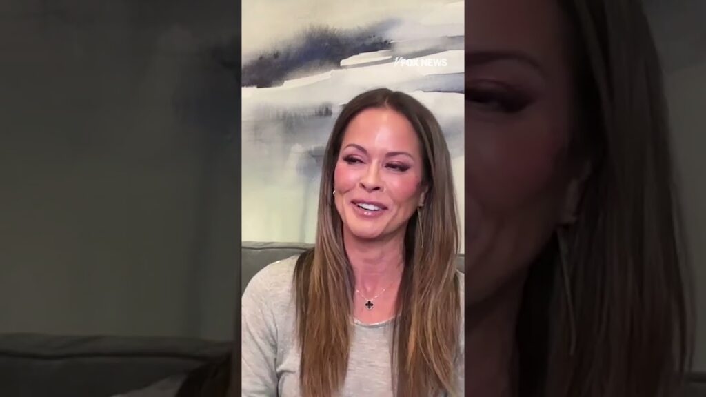 Brooke Burke embraces small town desert life