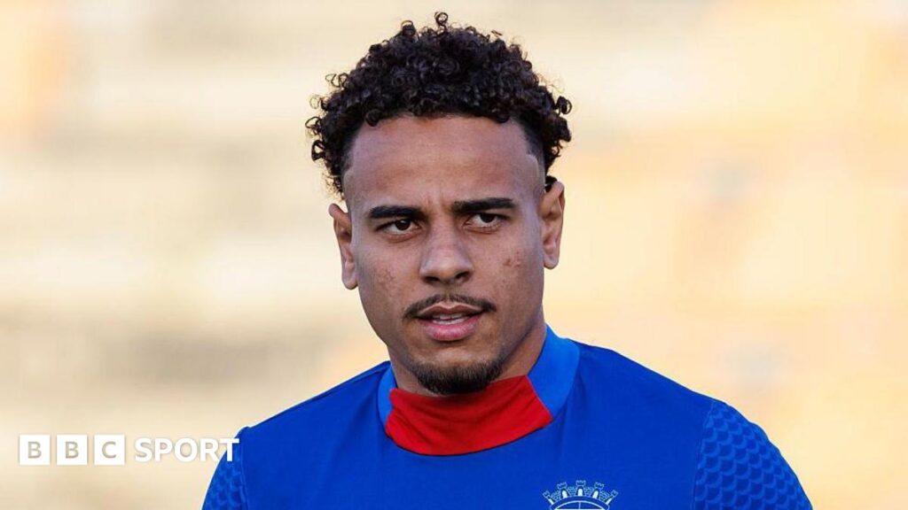 Hearts sign midfielder Ageu for record fee