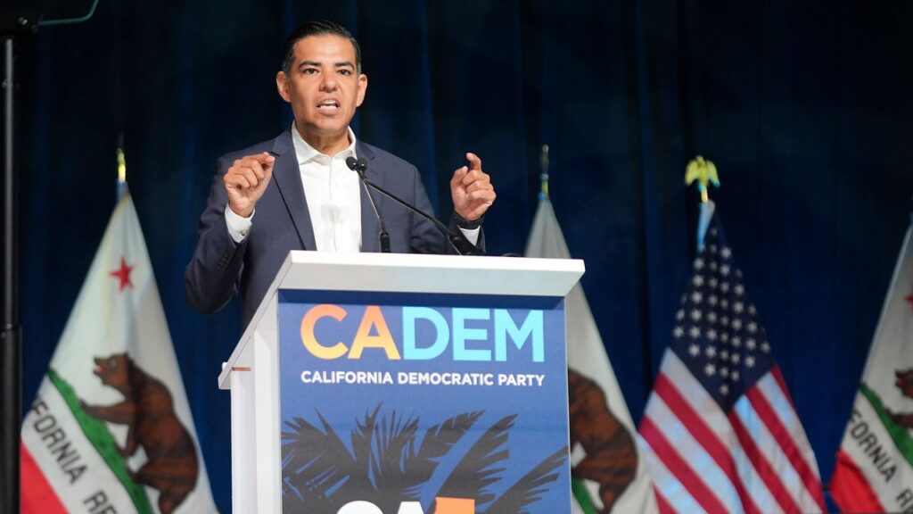 Redistricting shuffles GOP voters into Garcia’s district