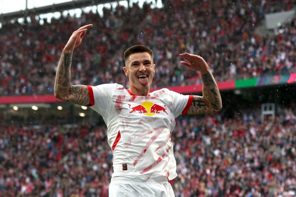 Transfer news live: Liverpool agree striker deal, Sesko picks Man United, Eze to Arsenal update