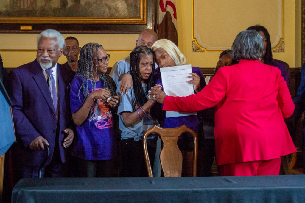 Pritzker signs police background check expansion in Sonya Massey’s honor