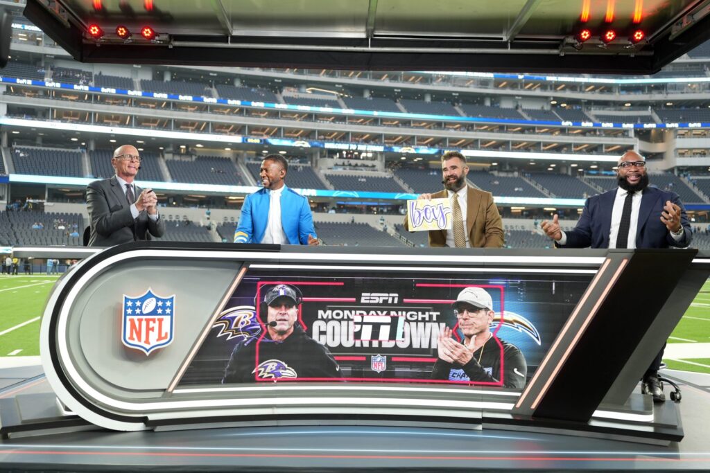 NFL Lobbying Blitz Shows Political Pitfalls for ESPN Deal