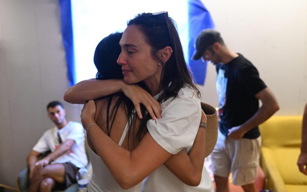Gal Gadot visits Hostages Square amid nationwide strike urging release