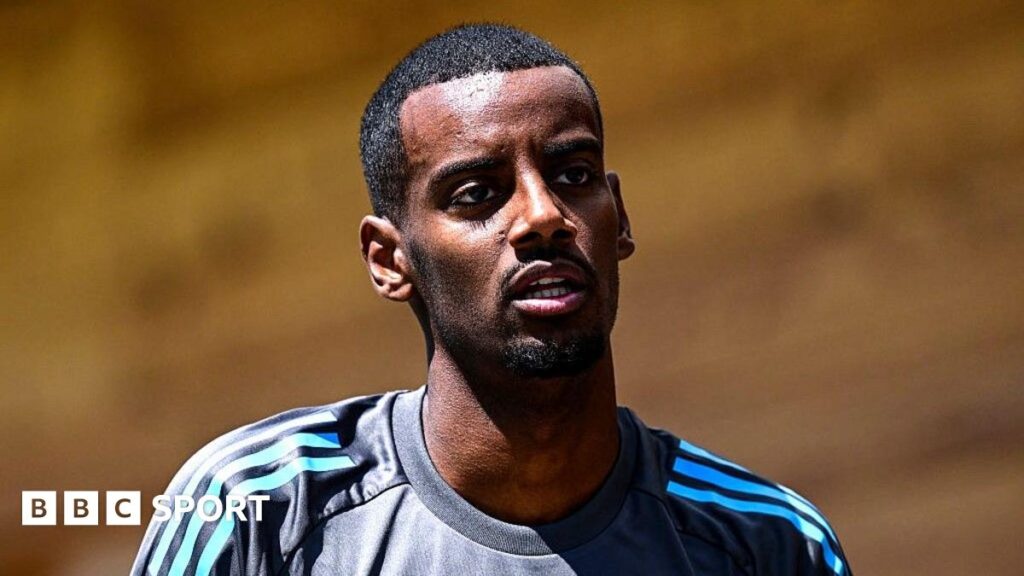 Newcastle news: Monday Night Club discuss Alexnader Isak