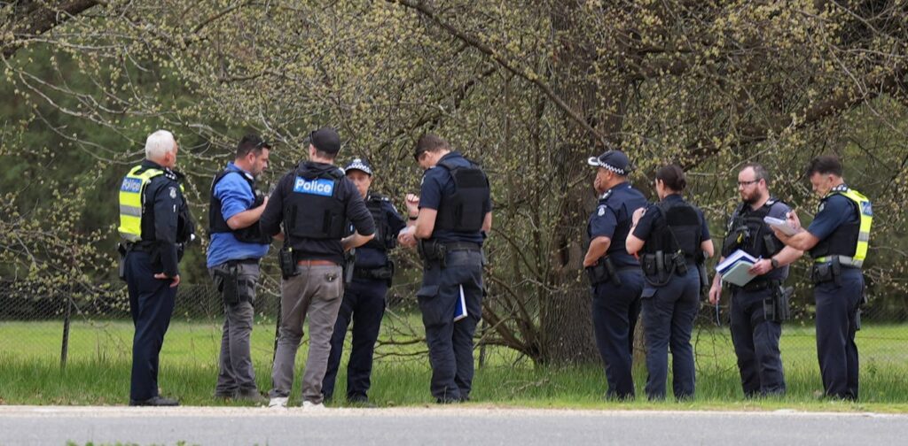 Why are police a target for sovereign citizen violence?