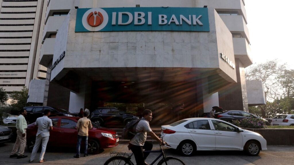 Govt to call financial bids for IDBI stake sale by Oct-Dec: Divestment secy