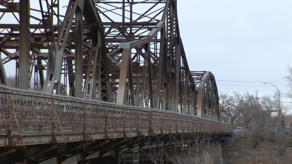 Louise Bridge set to reopen Friday – Winnipeg