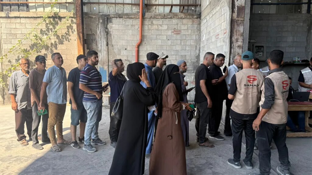 Woman defies Gaza aid corruption, receives threats bypassing corruption networks