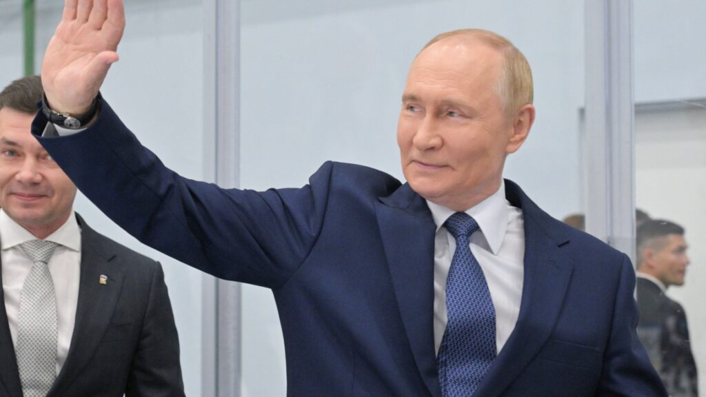 Russia’s twisted digs at Ukraine ahead of Alaska talks from Lavrov wearing USSR jumper to media served ‘Chicken Kiev’